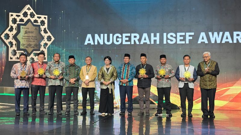 Nanobank Syariah Dinobatkan Sebagai Bank Pendukung Ekonomi Syariah Terbaik di ISEF 2025