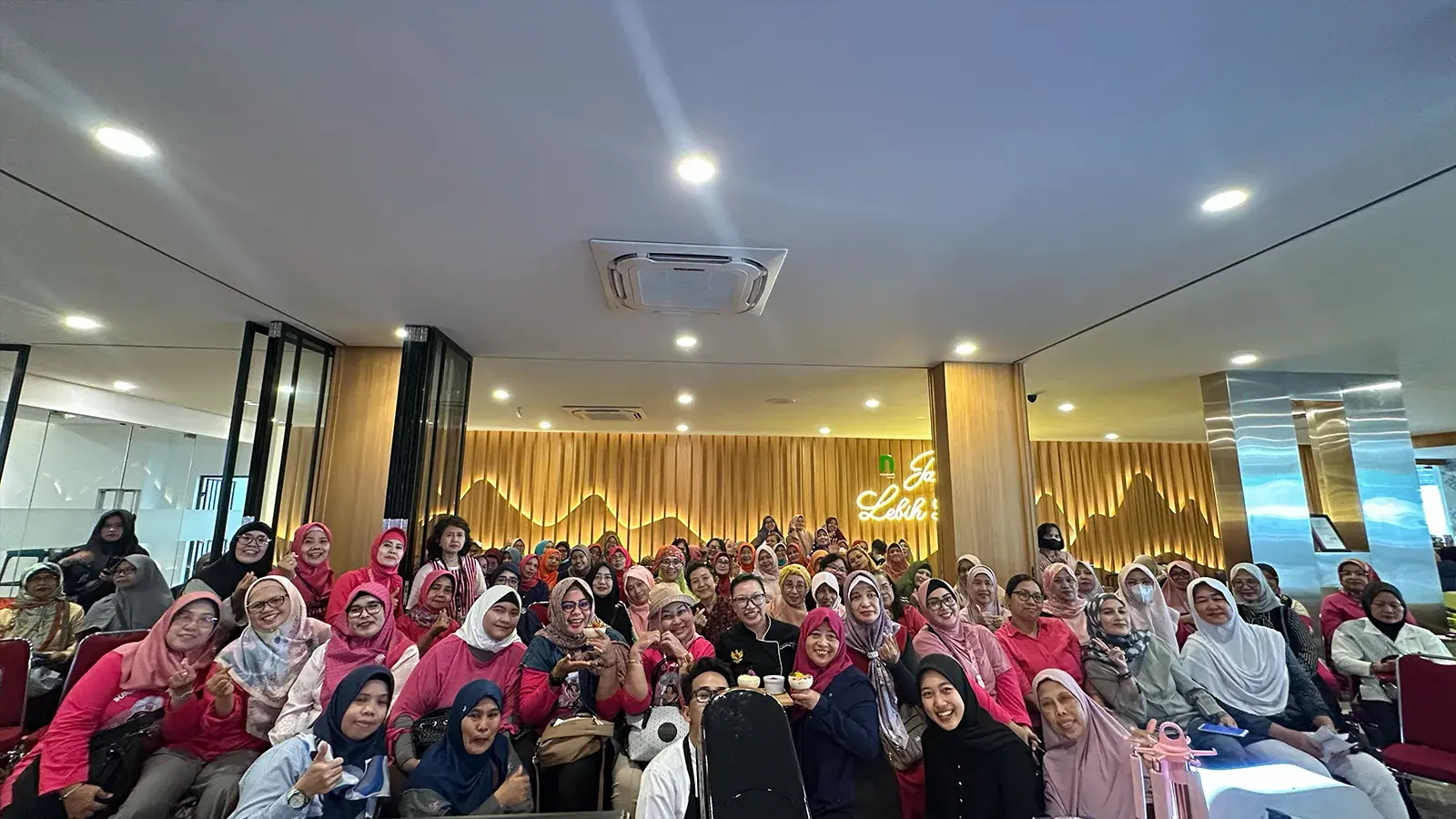 Community Hub Nanobank Syariah Jadi Tempat Seru Komunitas, dari Otomotif hingga Baking!